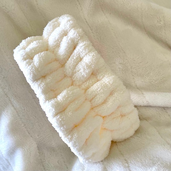 Lux Terry Cloth Hair Band 💝 with Free Cait & Co. Lux Shower Steamer - Picture 3 of 8